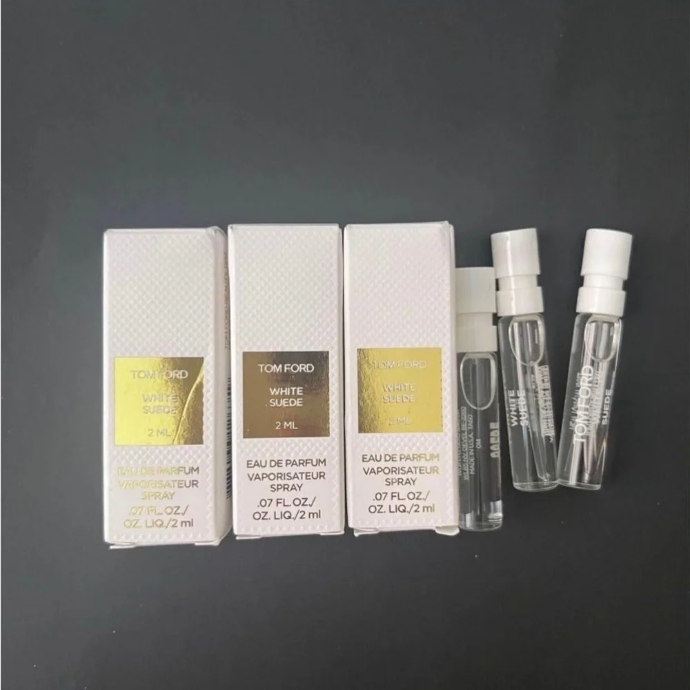 Tom Ford - Picture 2 of 7